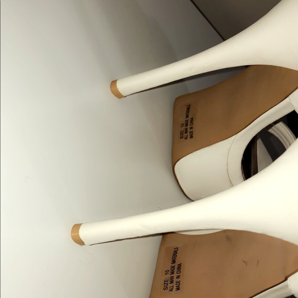 Heels - Picture 6 of 6